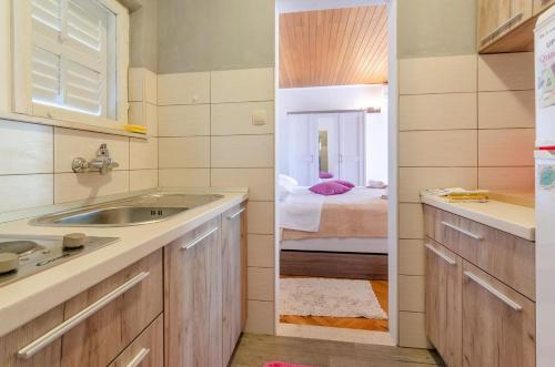 Apartments With A Parking Space Orebic (peljesac) - 12041