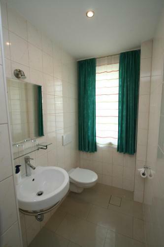 Hostal Pension Gest�t Lindenhof