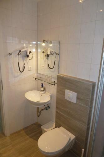 Hostal Pension Gest�t Lindenhof