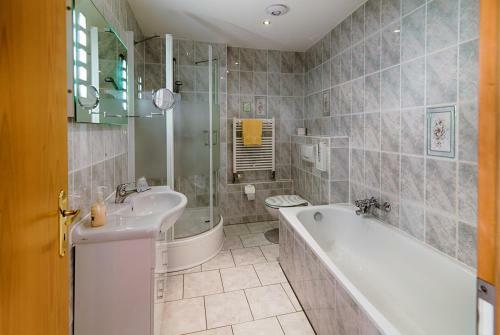 Hostal Elbterrassen Zu Brambach