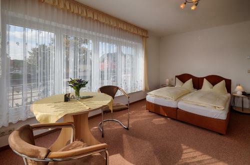 Hostal Elbterrassen Zu Brambach