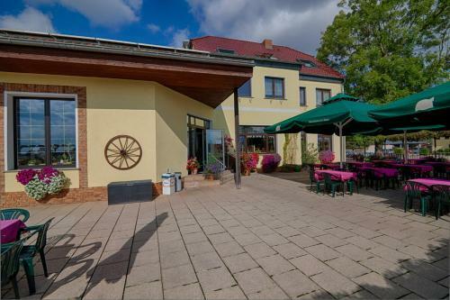 Hostal Elbterrassen Zu Brambach