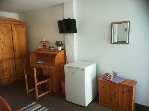 Hostal Hotel L�wenhof