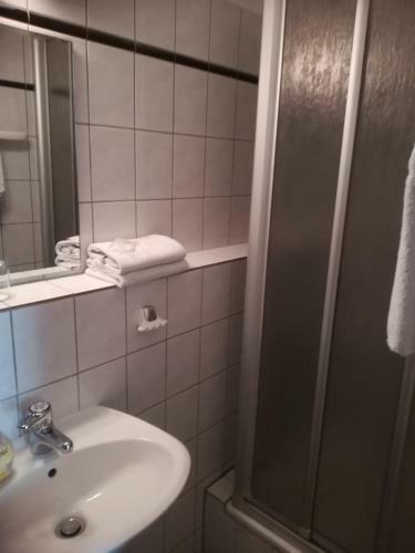 Hostal Hotel L�wenhof