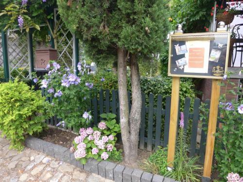 Hostal Hotel L�wenhof