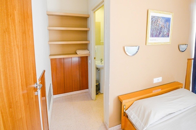 Hostal Torremirona