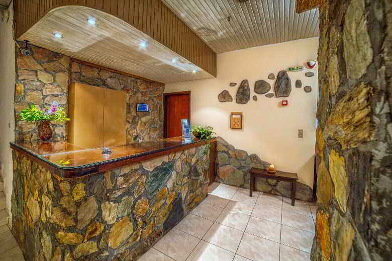Hotel Roxani