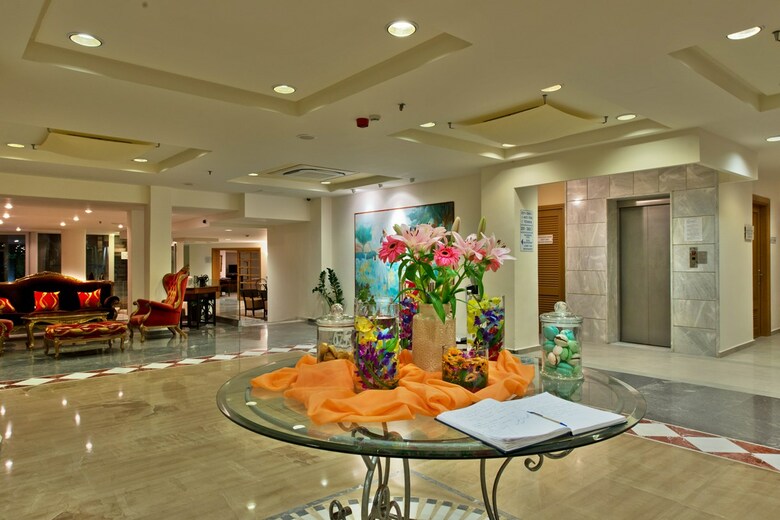 Hotel Minos