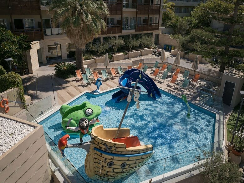 Hotel Minos