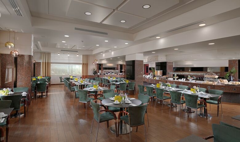 Hotel Holiday Inn Athens Airport