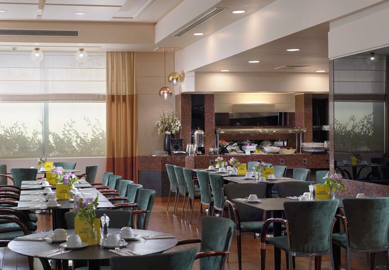 Hotel Holiday Inn Athens Airport