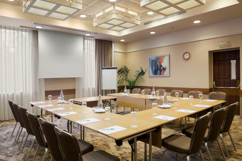 Hotel Holiday Inn Athens Airport