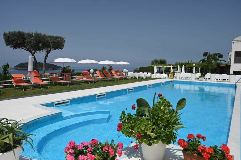 Hotel Cristina