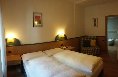 Hotel Garn� Ai Serrai
