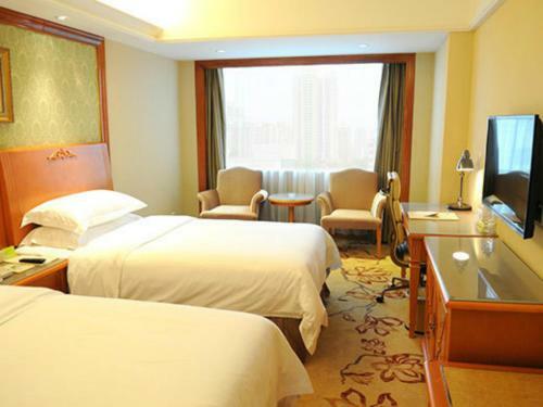 Vienna Hotel Qingyuan Yingde Guangming Road