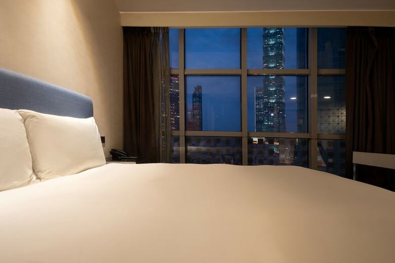 Hotel At Boutique