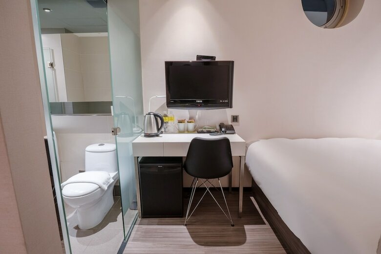 Hotel At Boutique