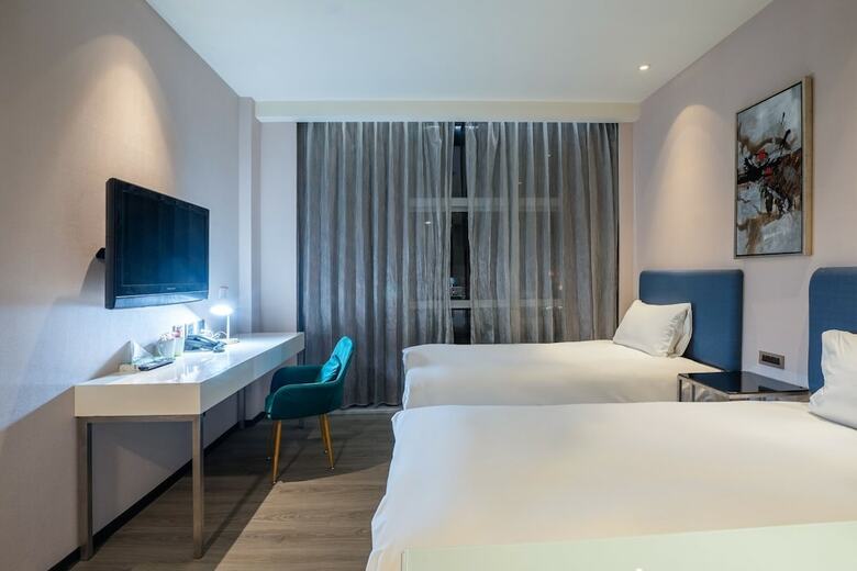 Hotel At Boutique