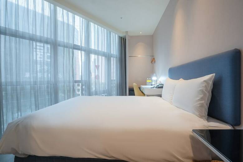 Hotel At Boutique