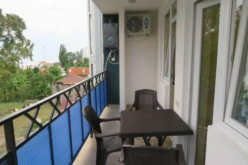 Apartment On Pirveltsodebuli With Seaview
