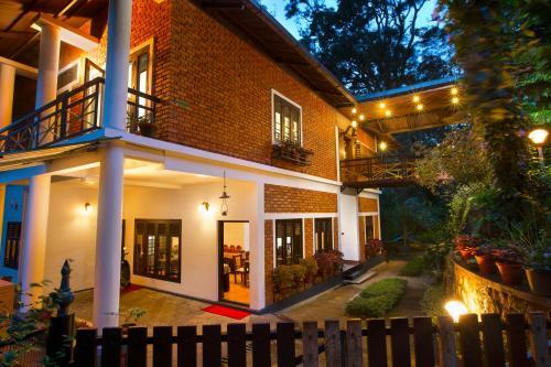 Hotel Madhumanthra Resort