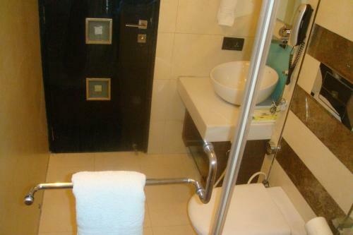 Hotel Shreyans Inn