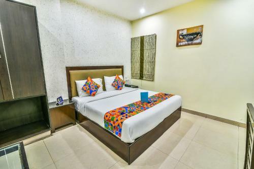Fabhotel Kingston Patel Nagar
