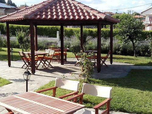 Hostal Hotel Koukouli
