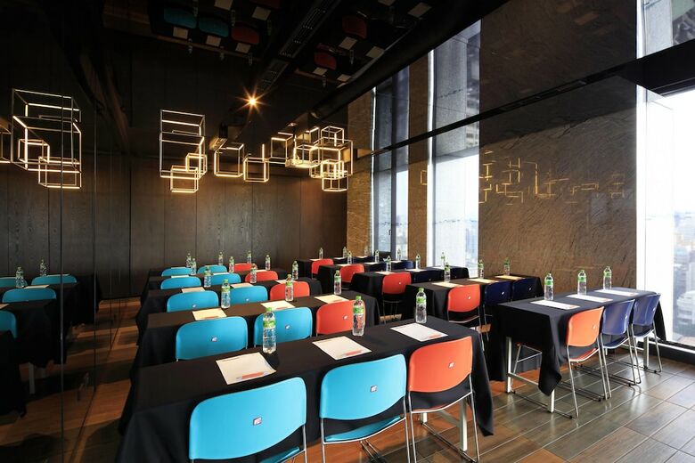 Hotel Aloft Taipei Zhongshan
