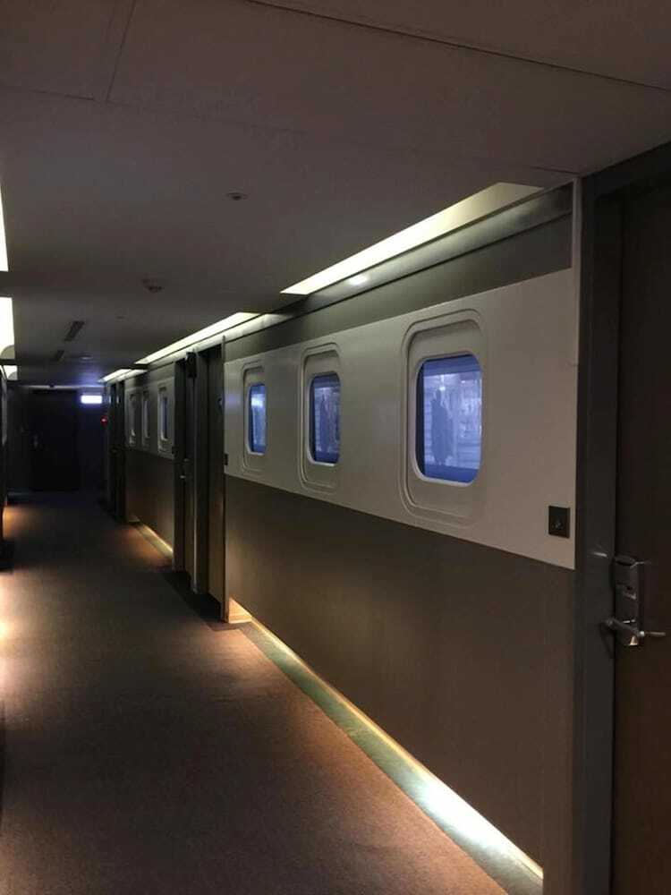 Ximen Airline Hotel