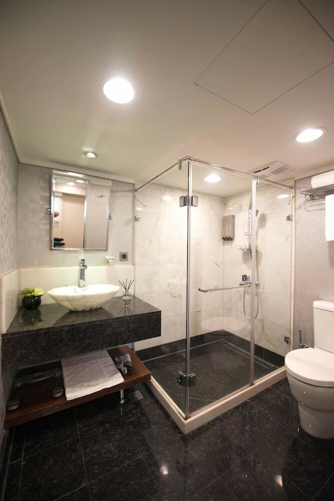 Ximen Airline Hotel