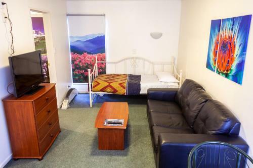 Cherry Tree Lodge Motel
