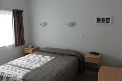 Riverview Motel