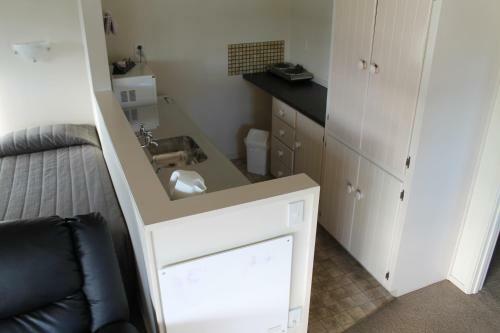Riverview Motel