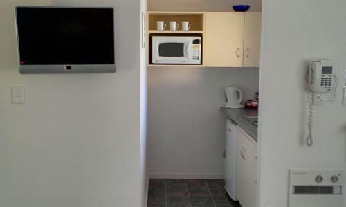 Riverview Motel