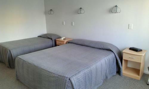 Riverview Motel