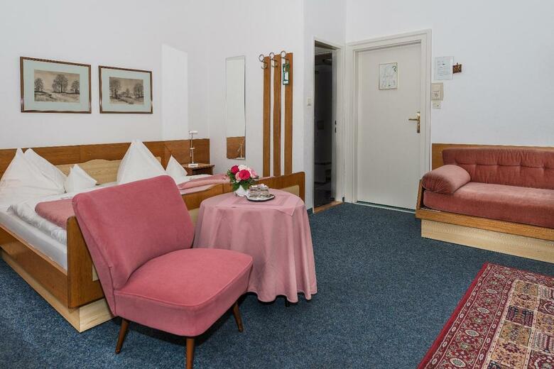 Hostal Pension Neuer Markt