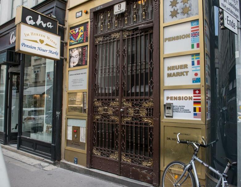 Hostal Pension Neuer Markt