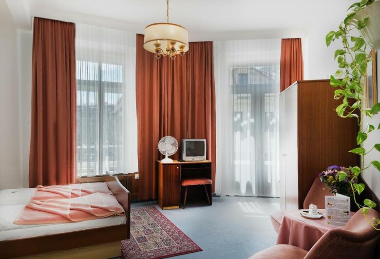 Hostal Pension Neuer Markt