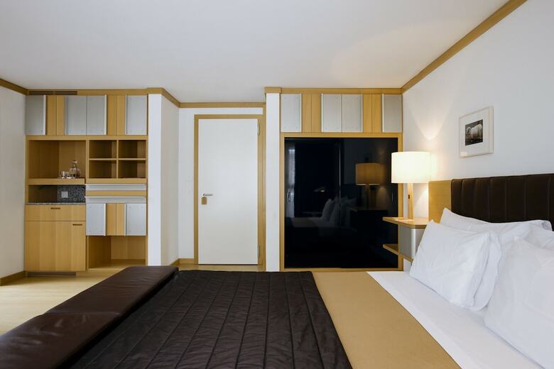 Hotel The Omnia