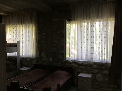 Hostal Manoni's Guesthouse