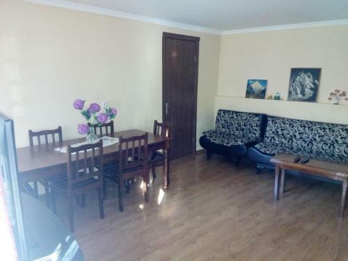 Hostal Guesthouse Aisi