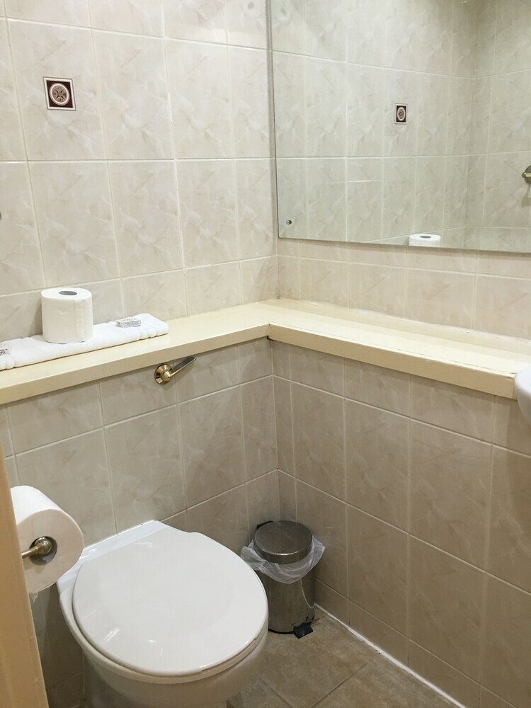 Hostal Smiths Hotel