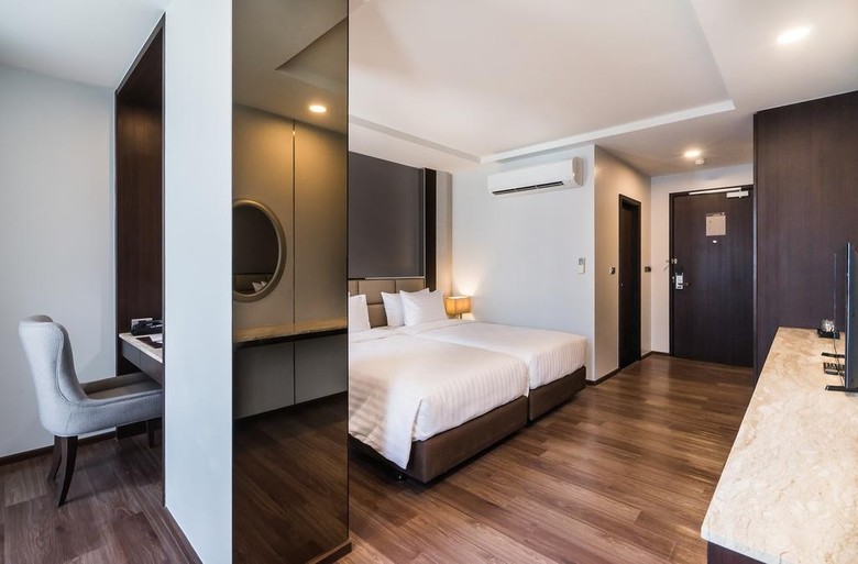 Hotel Surestay Plus By Best Western Sukhumvit 2