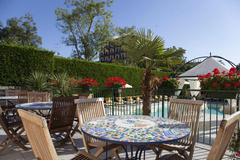 Ute Hotel