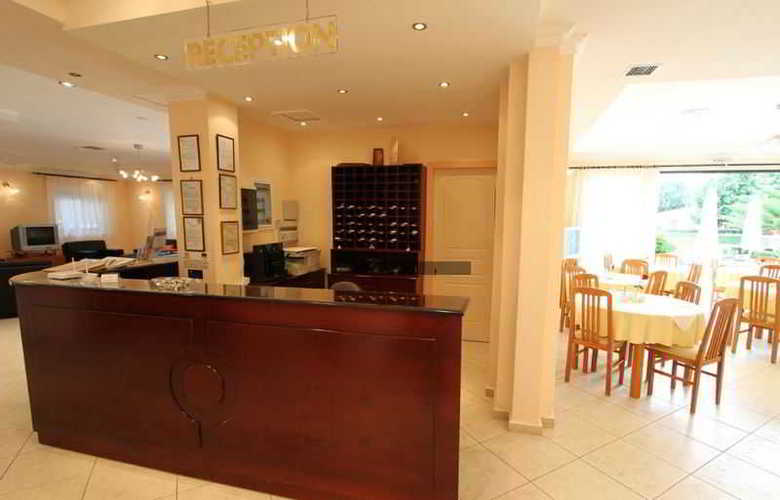 Limanaki Hotel