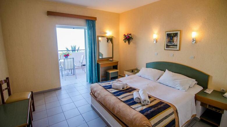 Porto Skala Hotel And Village