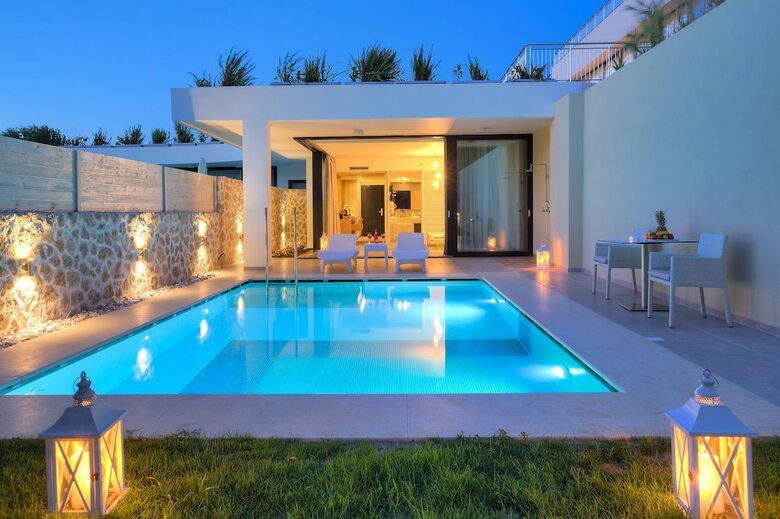 Hotel Caravia Beach