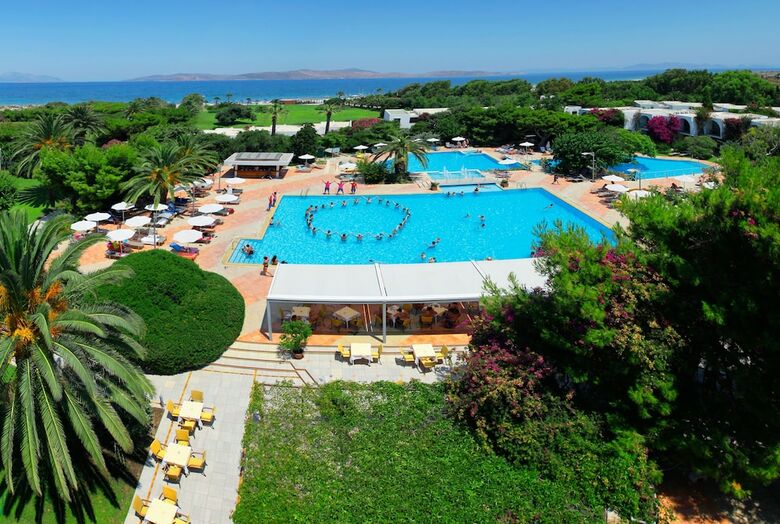 Hotel Caravia Beach