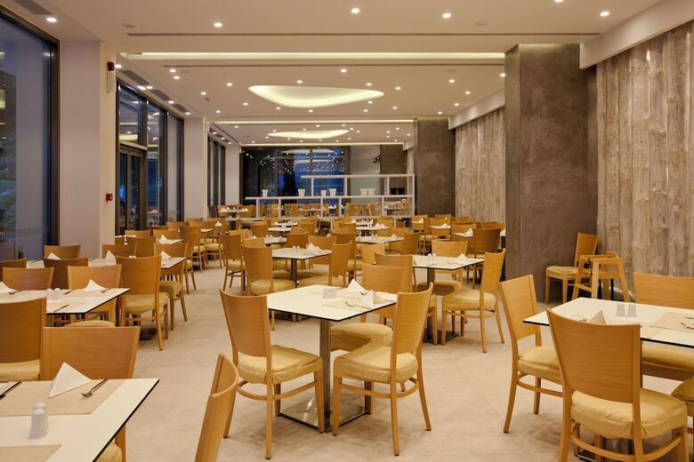 Hotel Caravia Beach